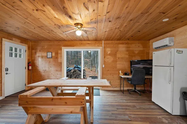 $125,000 | W5065 Bear Paw Road, Amberg, WI 54102