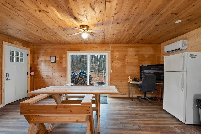 $125,000 | W5065 Bear Paw Road, Amberg, WI 54102