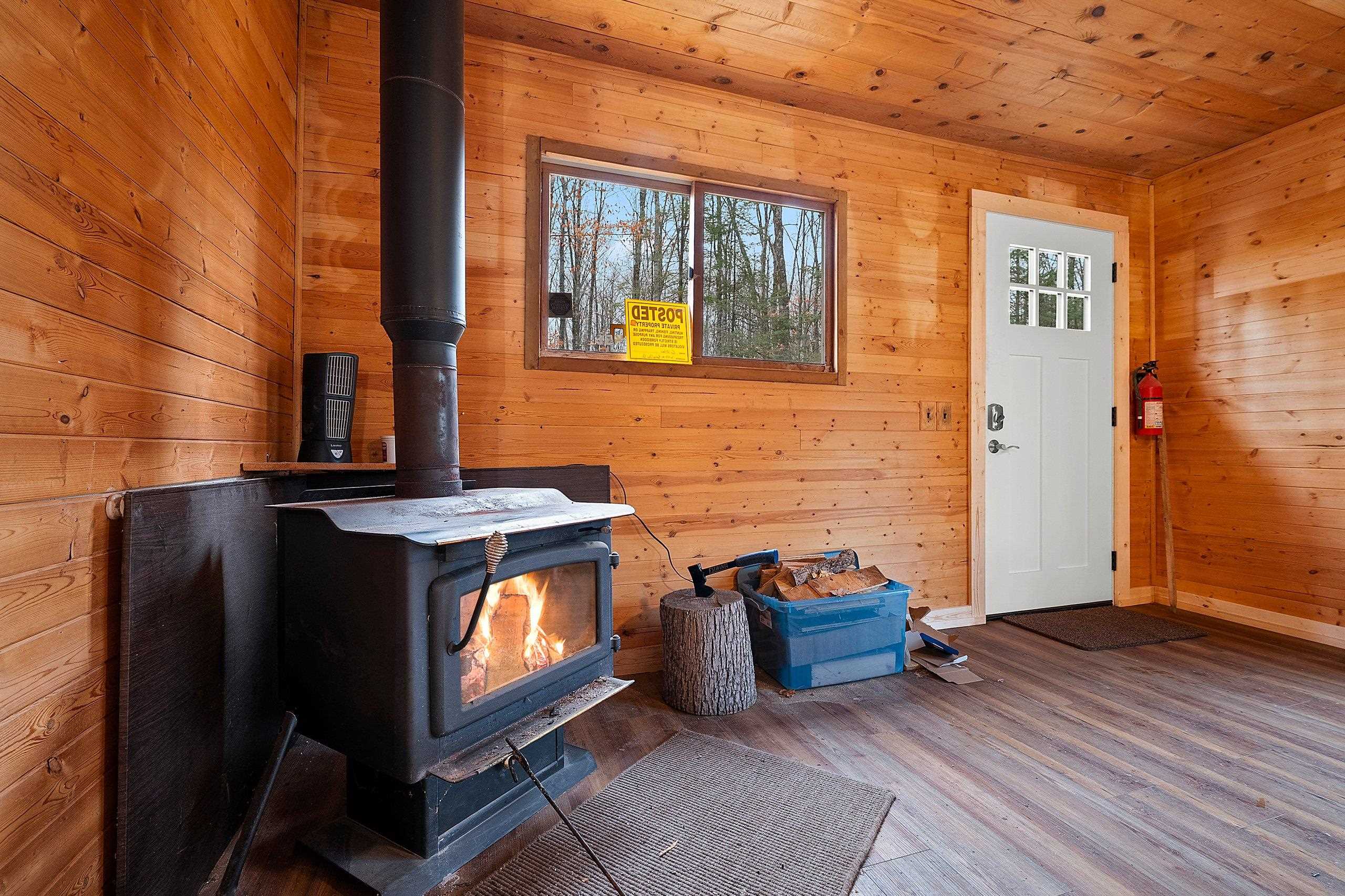 W5065 Bear Paw Road Amberg, WI 54102 - Photo 9 of 27