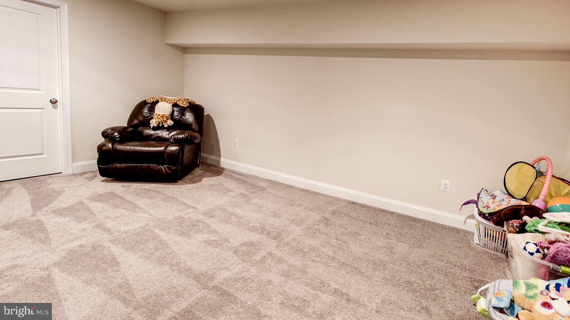1706 Fieldstone Court Hanover, MD 21076 - Photo 11 of 22 Family Room