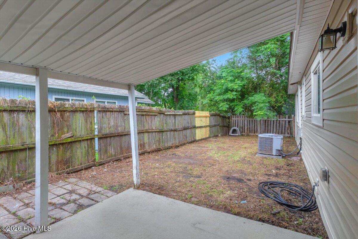 2039 Foxhorn Road Jacksonville, NC 28546 - Photo 27 of 33