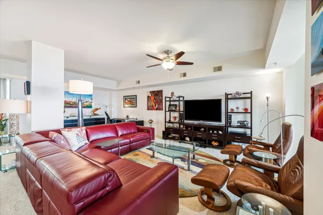 $1,675,000 | 801 East Beach Drive, Unit TW1600, Galveston, TX 77550