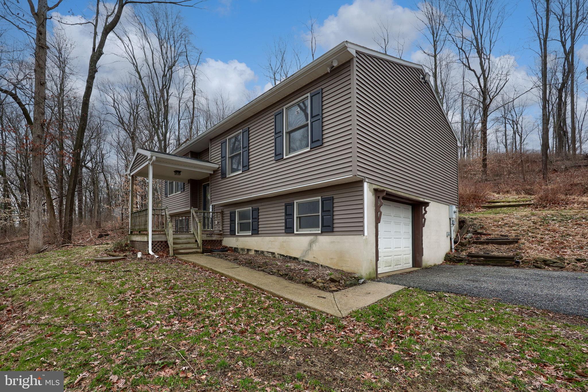 116 Ironmaster Road Lebanon, PA 17042 - Photo 6 of 64 Charming home nestled in serene woodlands.