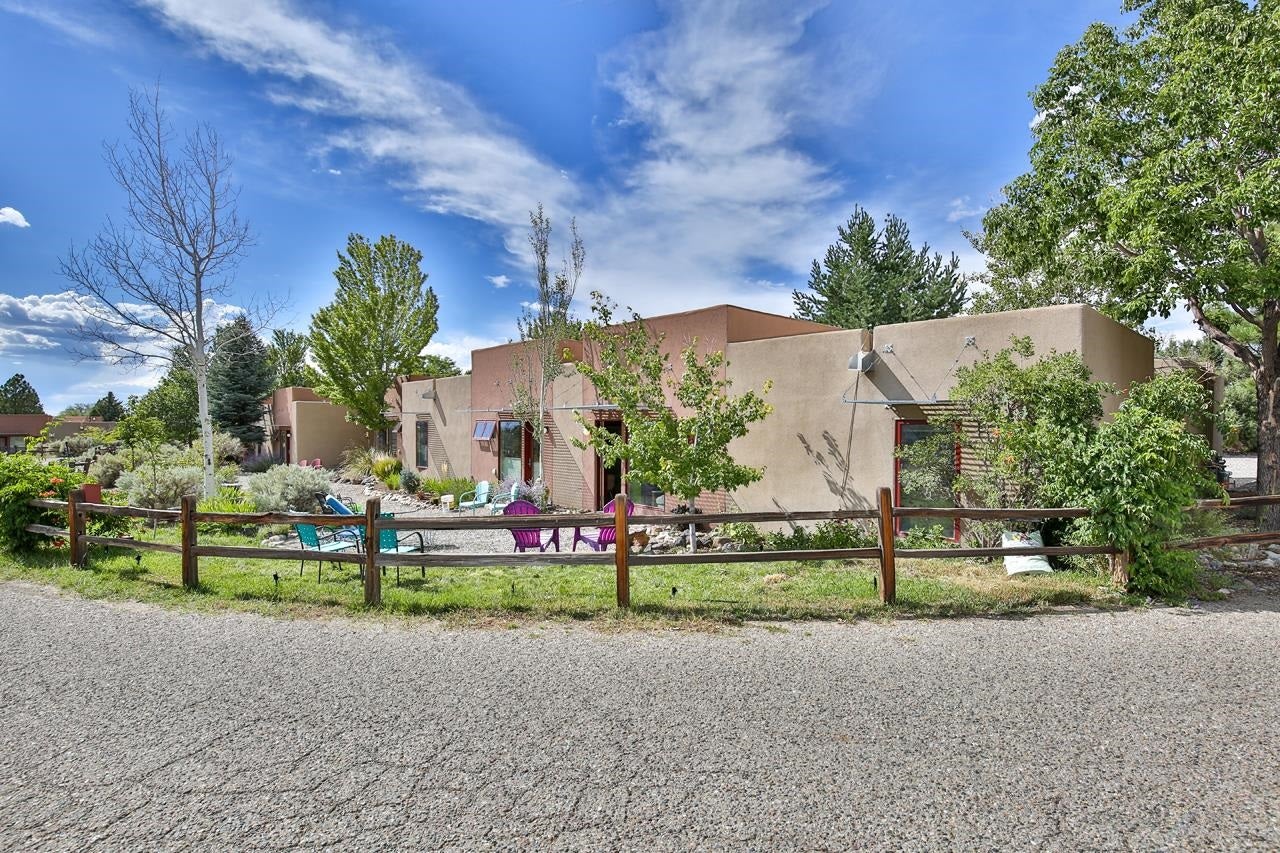 18 Comanche Road, Unit 32 El Prado, NM 87529 - Photo 27 of 30 Gallery Image 27