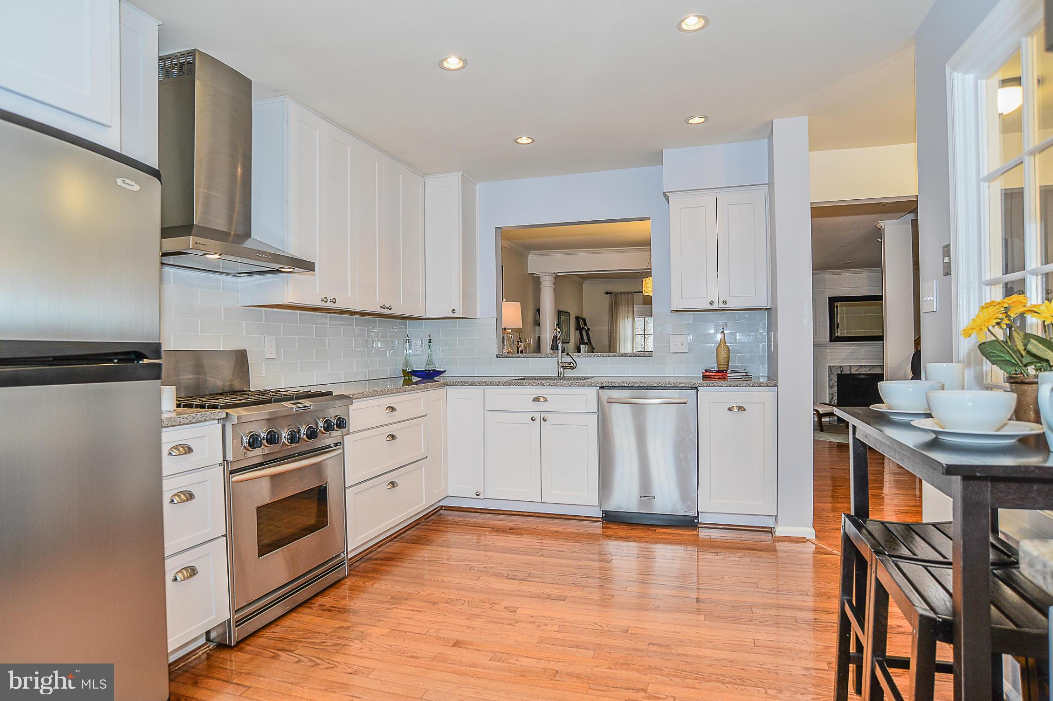 3815 Inverness Road Fairfax, VA 22033 - Photo 5 of 30 Kitchen