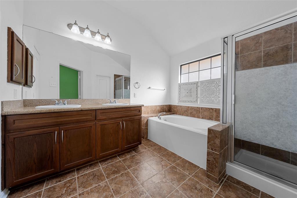 10437 Condor Loop Waco, TX 76708 - Photo 7 of 14 Gallery Image 7