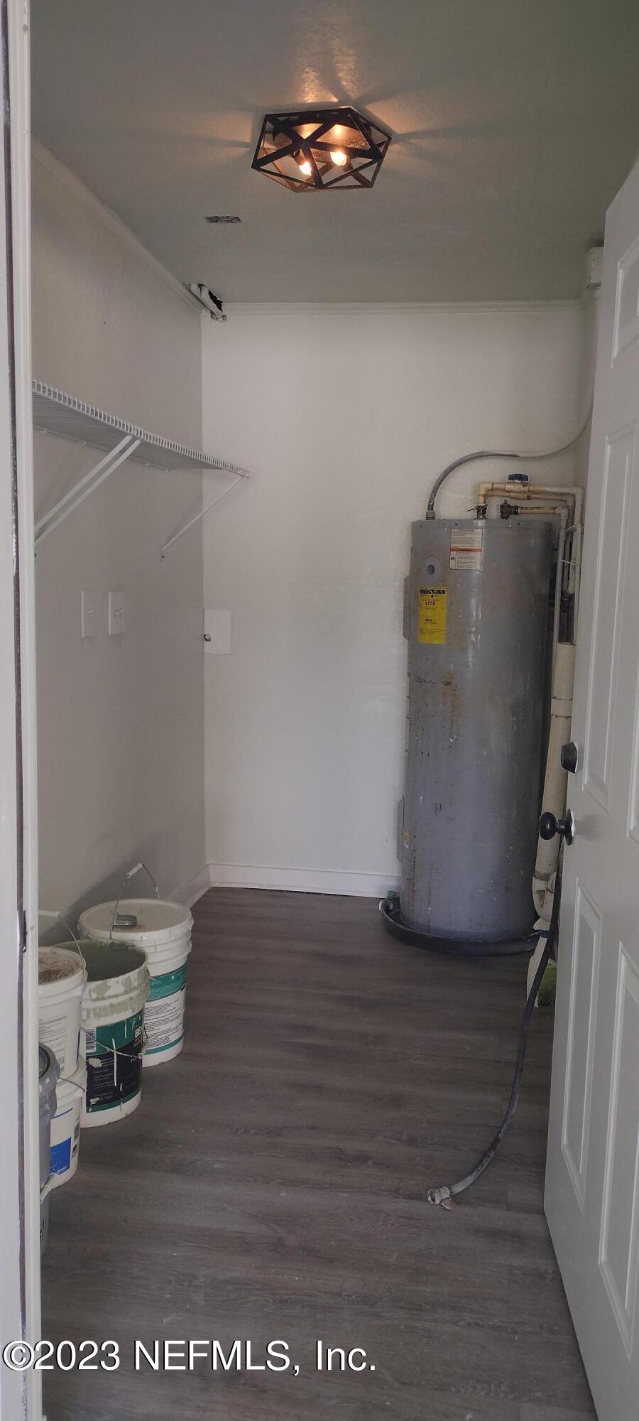 8916 Ricardo Lane Jacksonville, FL 32216 - Photo 33 of 33 laundry