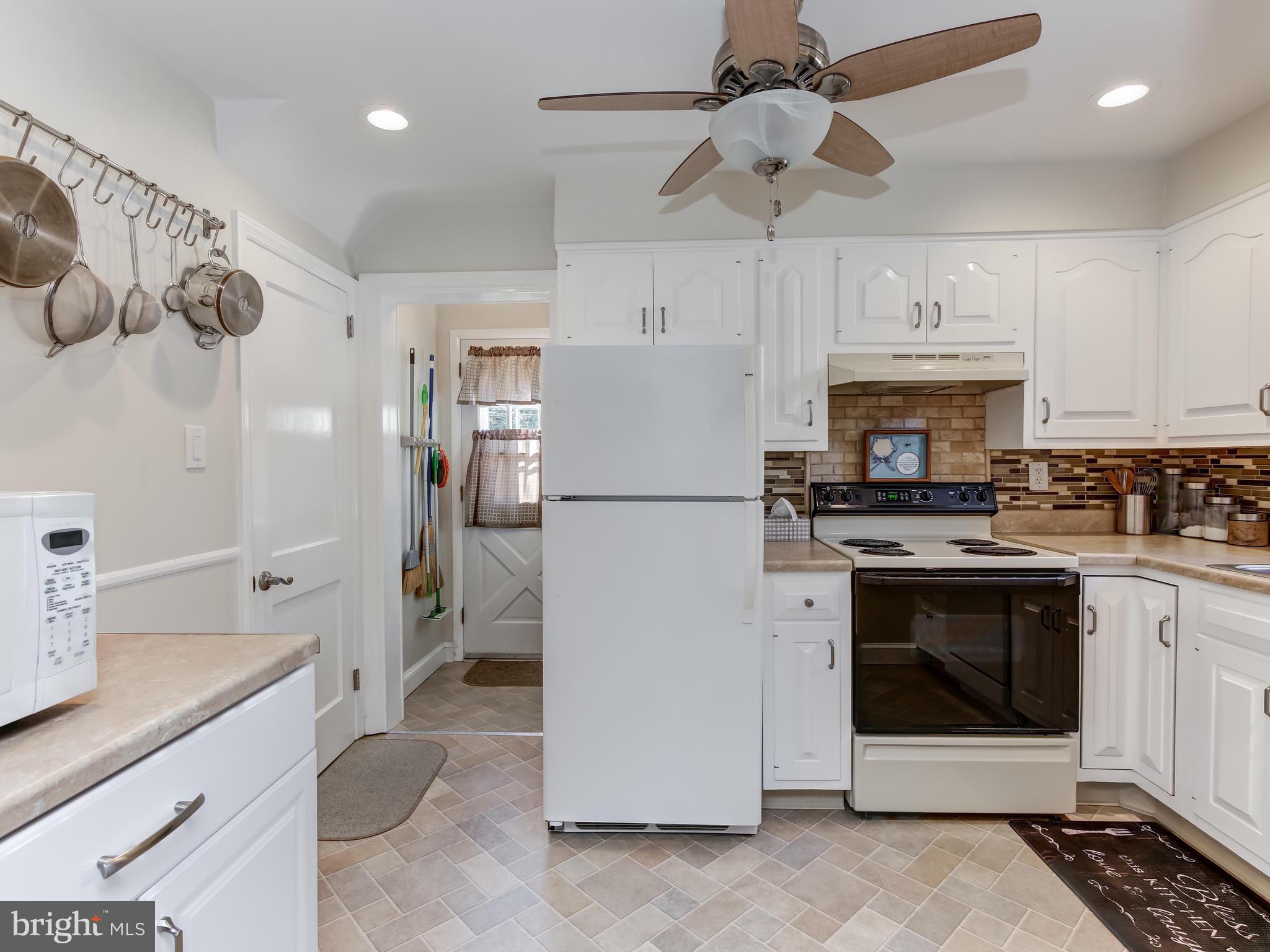 476 Wheatsheaf Road Springfield, PA 19064 - Photo 22 of 38