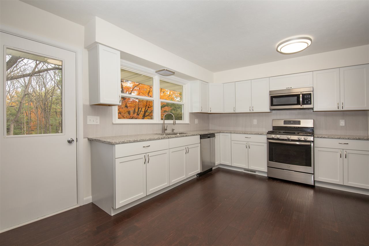 6340 Vicksburg Road Rockford, IL 61107 - Photo 8 of 30 Gallery Image 8