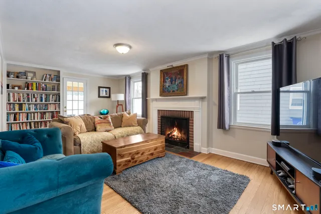 $539,000 | 122 Argyle Avenue, West Hartford, CT 06107