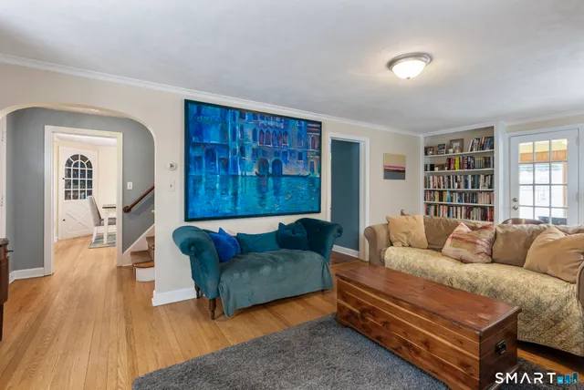 $539,000 | 122 Argyle Avenue, West Hartford, CT 06107