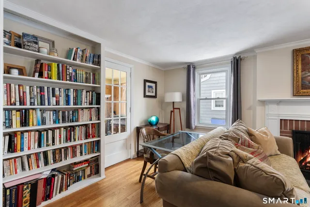 $539,000 | 122 Argyle Avenue, West Hartford, CT 06107