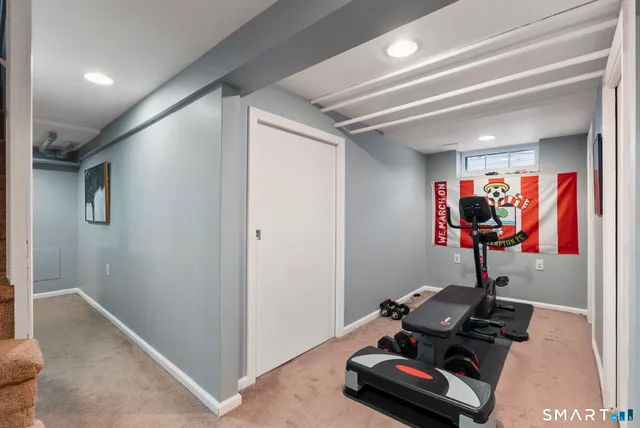 $539,000 | 122 Argyle Avenue, West Hartford, CT 06107