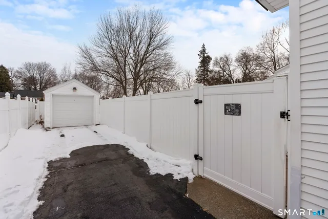 $539,000 | 122 Argyle Avenue, West Hartford, CT 06107