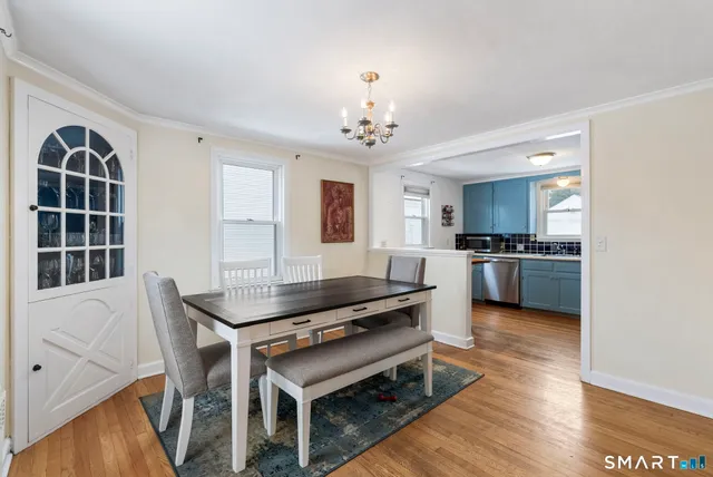 $539,000 | 122 Argyle Avenue, West Hartford, CT 06107