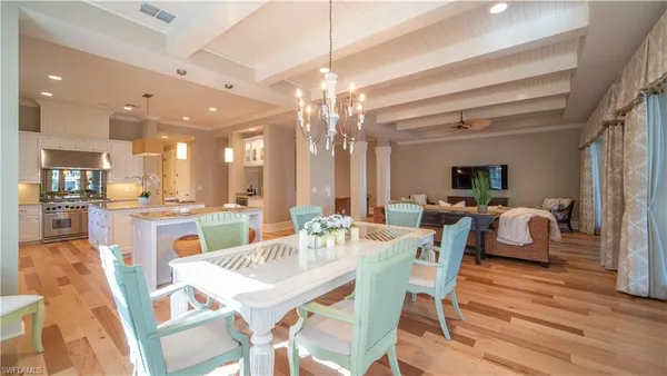 $7,995,000 | 725 West Lake Drive, Naples, FL 34102