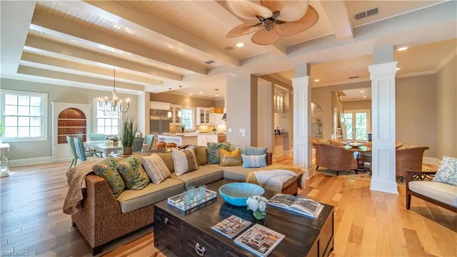 $8,250,000 | 725 West Lake Drive, Naples, FL 34102