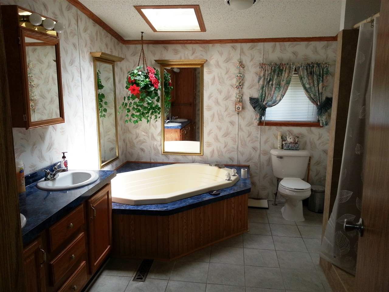 7024 Lincoln Road Beulah, MI 49617 - Photo 9 of 19 1816421-8.JPG