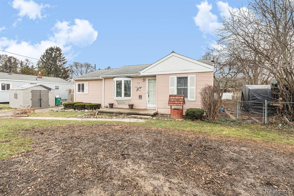 4136 Beryl Road Flint, MI 48504 - Photo 16 of 20