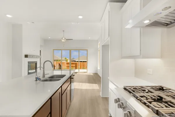 $409,849 | 948 Nolte Bend, Seguin, TX 78155