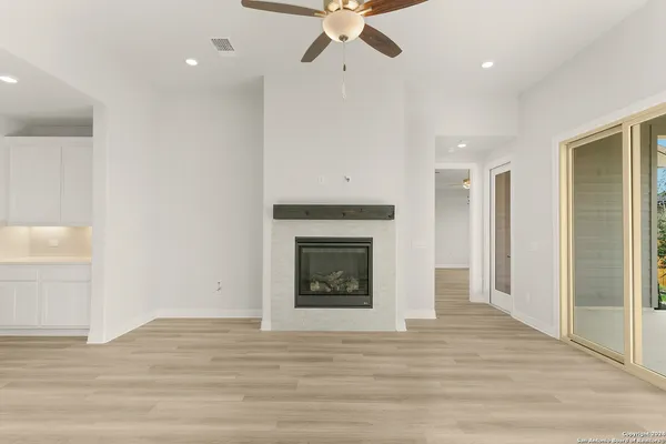 $409,849 | 948 Nolte Bend, Seguin, TX 78155