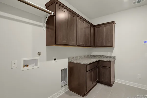 $409,849 | 948 Nolte Bend, Seguin, TX 78155