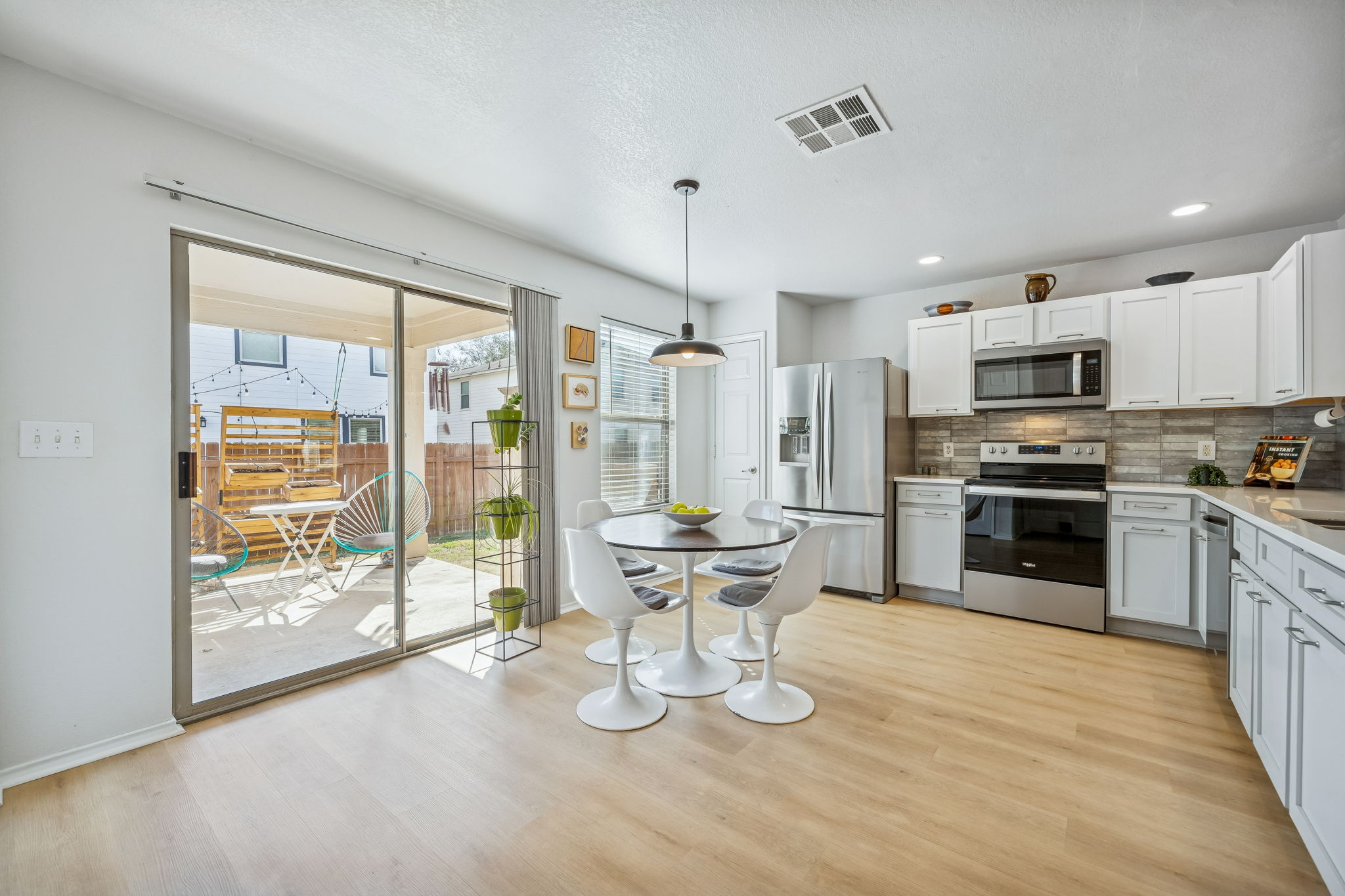 8609 Quinton Cove Austin, TX 78747 - Photo 8 of 40 New cabinet doors and hardware!