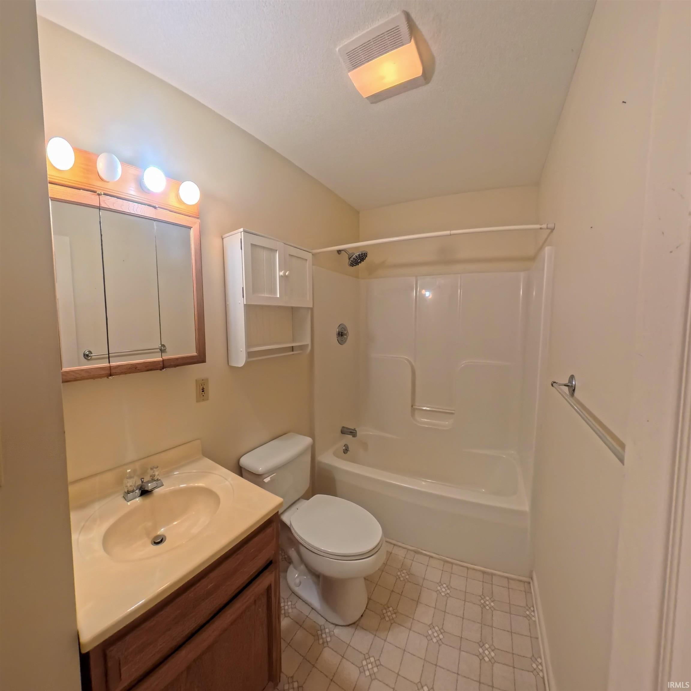 726 South Williamsport Road Williamsport, IN 47993 - Photo 13 of 19