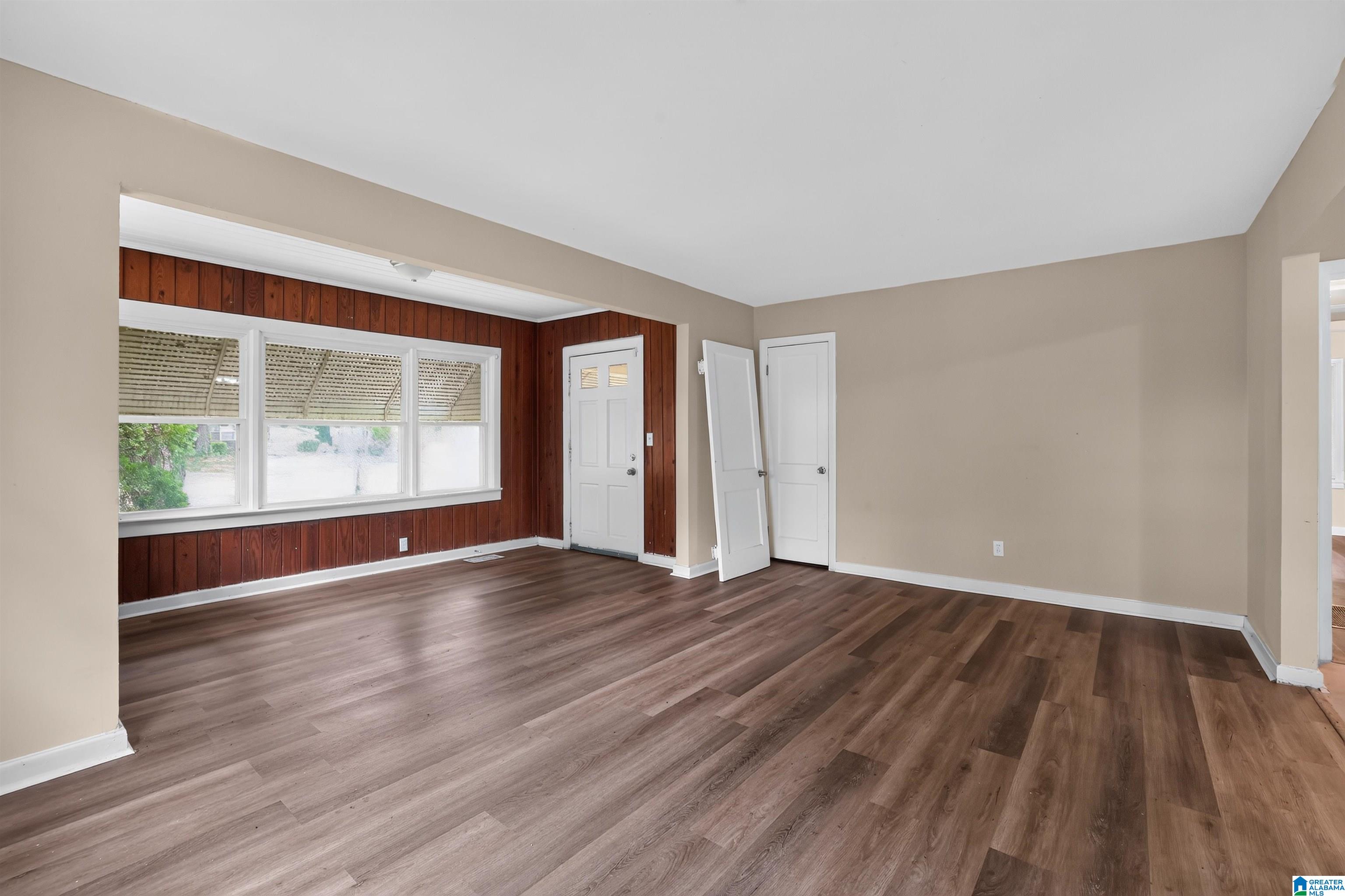 1325 17th Way Southwest Birmingham, AL 35211 - Photo 4 of 18