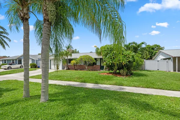 $4,200 | 12069 Easterly Avenue, Palm Beach Gardens, FL 33410