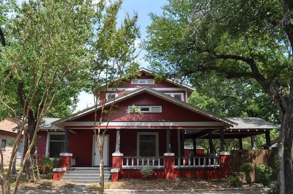 $315,000 | 708 North McKinney Street, Ennis, TX 75119