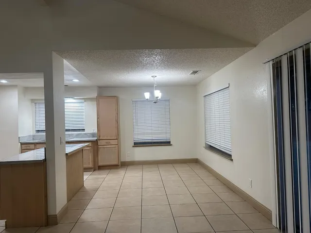 $450,000 | 555 West Ashcroft Avenue, Clovis, CA 93612