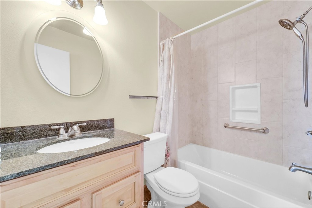 896 North Arrowhead Avenue Rialto, CA 92376 - Photo 18 of 31