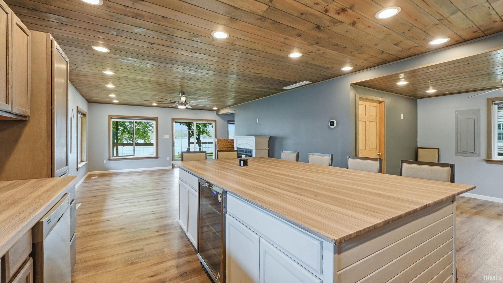 6685 East Harrold Road Churubusco, IN 46723 - Photo 11 of 36