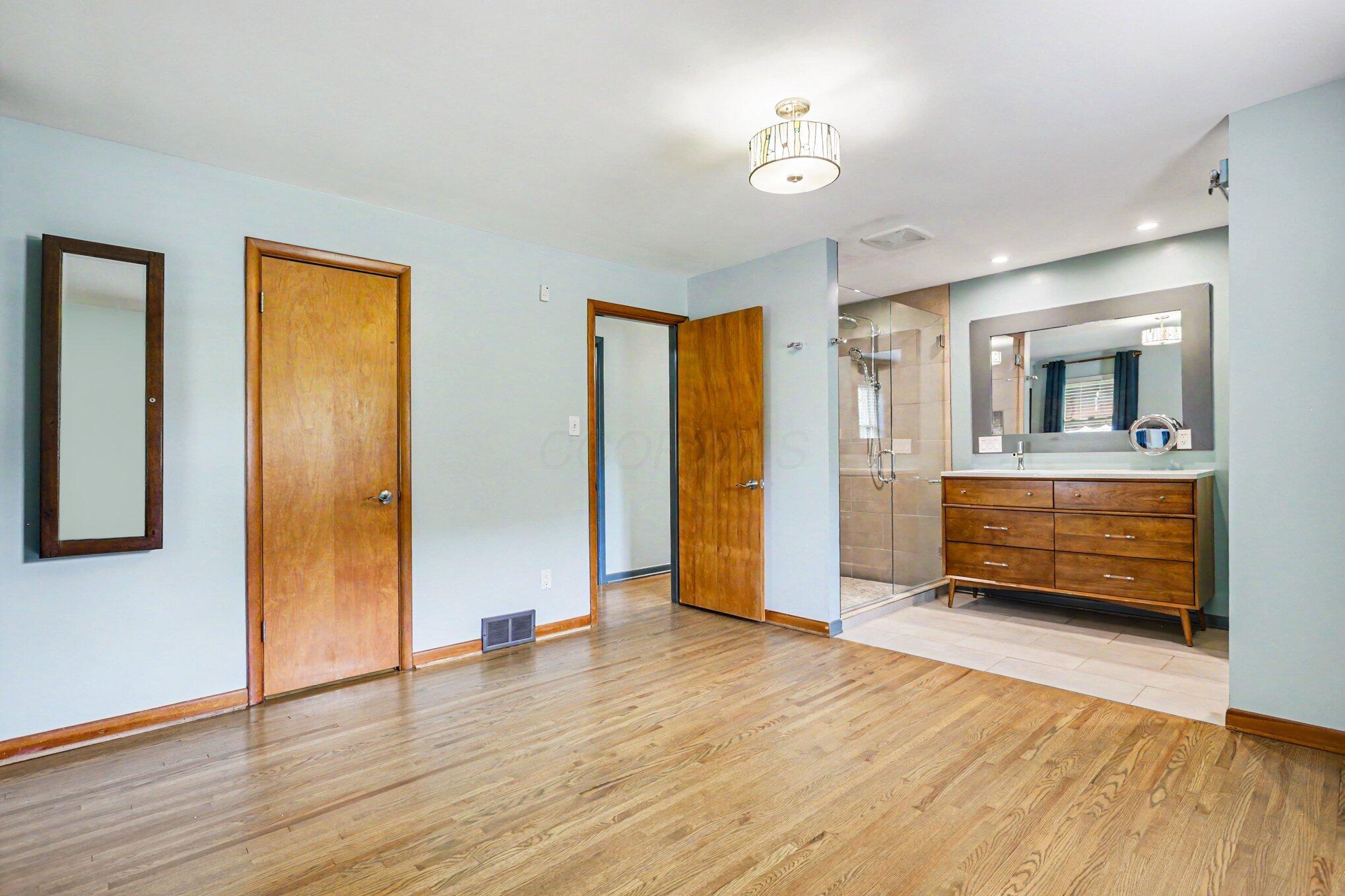 3140 Fishinger Road Columbus, OH 43221 - Photo 14 of 46