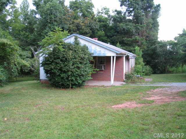 684 Triplett Road Cleveland, NC 27013 - Photo 3 of 14 Gallery Image 3