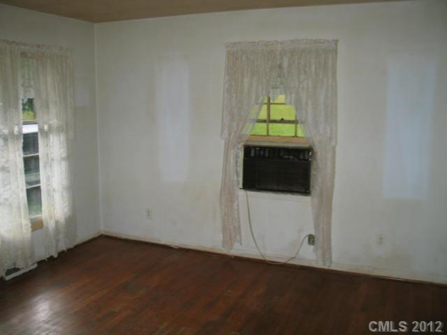 684 Triplett Road Cleveland, NC 27013 - Photo 6 of 14 Gallery Image 6