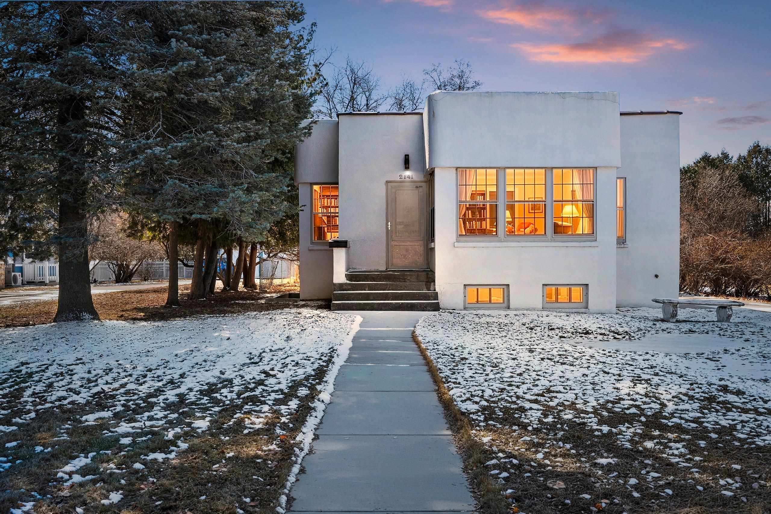 2141 Riverside Avenue Marinette, WI 54143 - Photo 1 of 59