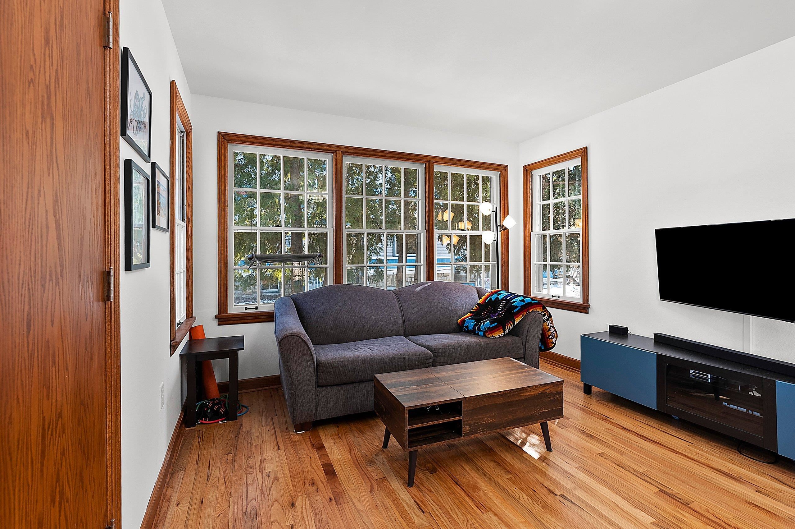 2141 Riverside Avenue Marinette, WI 54143 - Photo 17 of 59