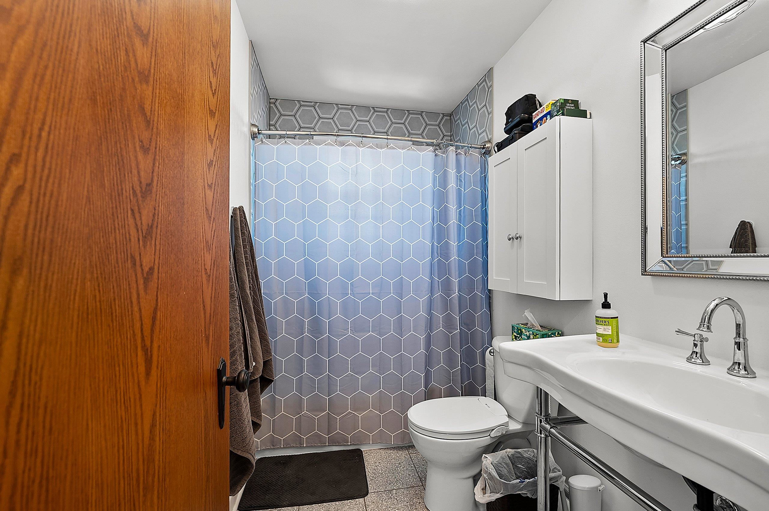 2141 Riverside Avenue Marinette, WI 54143 - Photo 29 of 59