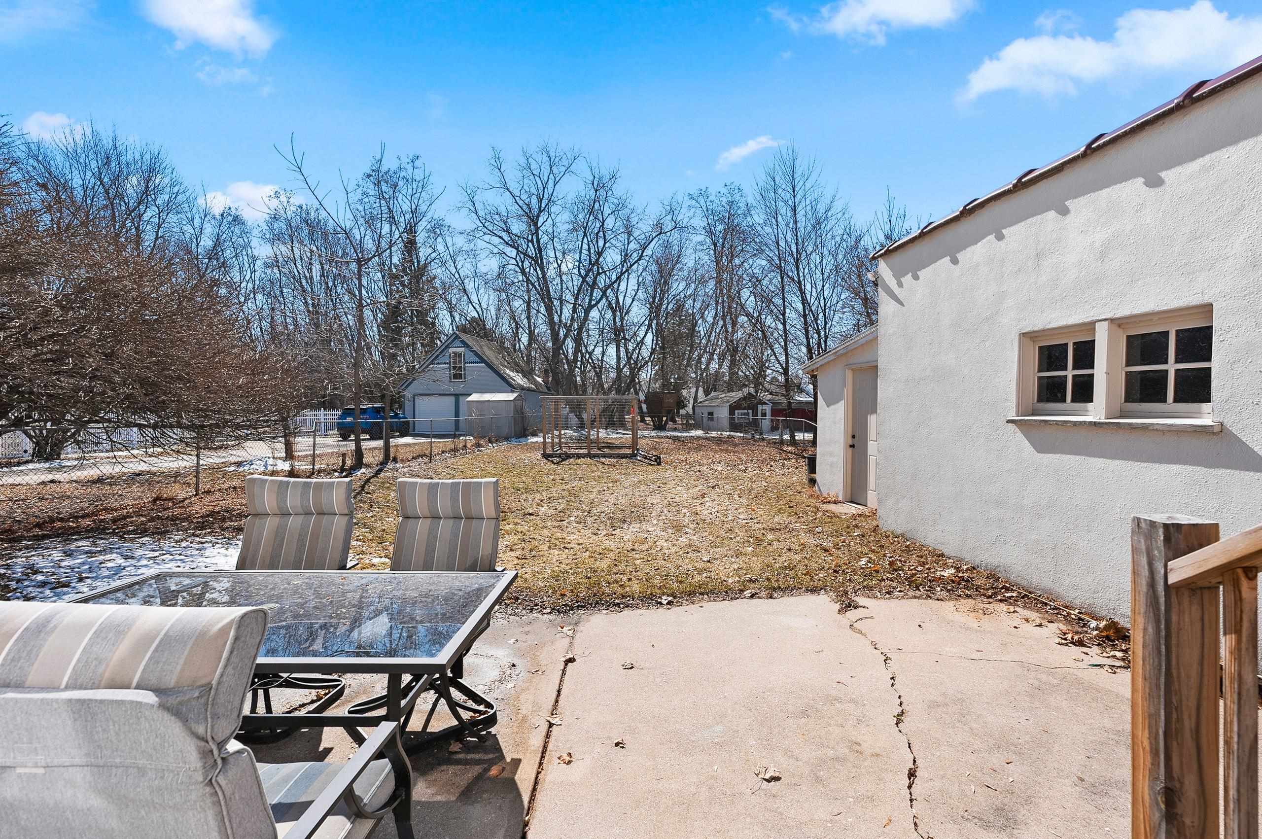 2141 Riverside Avenue Marinette, WI 54143 - Photo 47 of 59