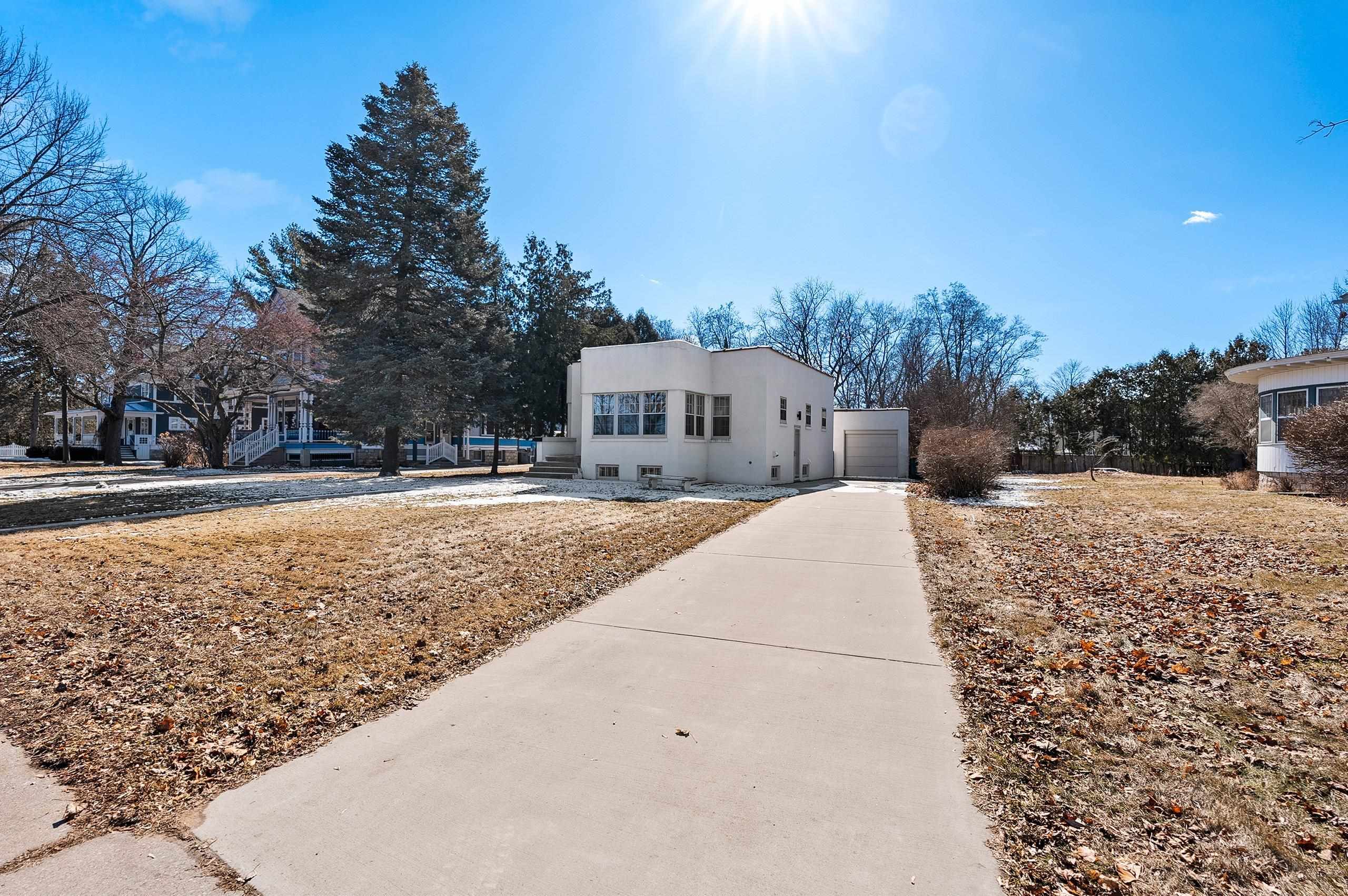 2141 Riverside Avenue Marinette, WI 54143 - Photo 57 of 59