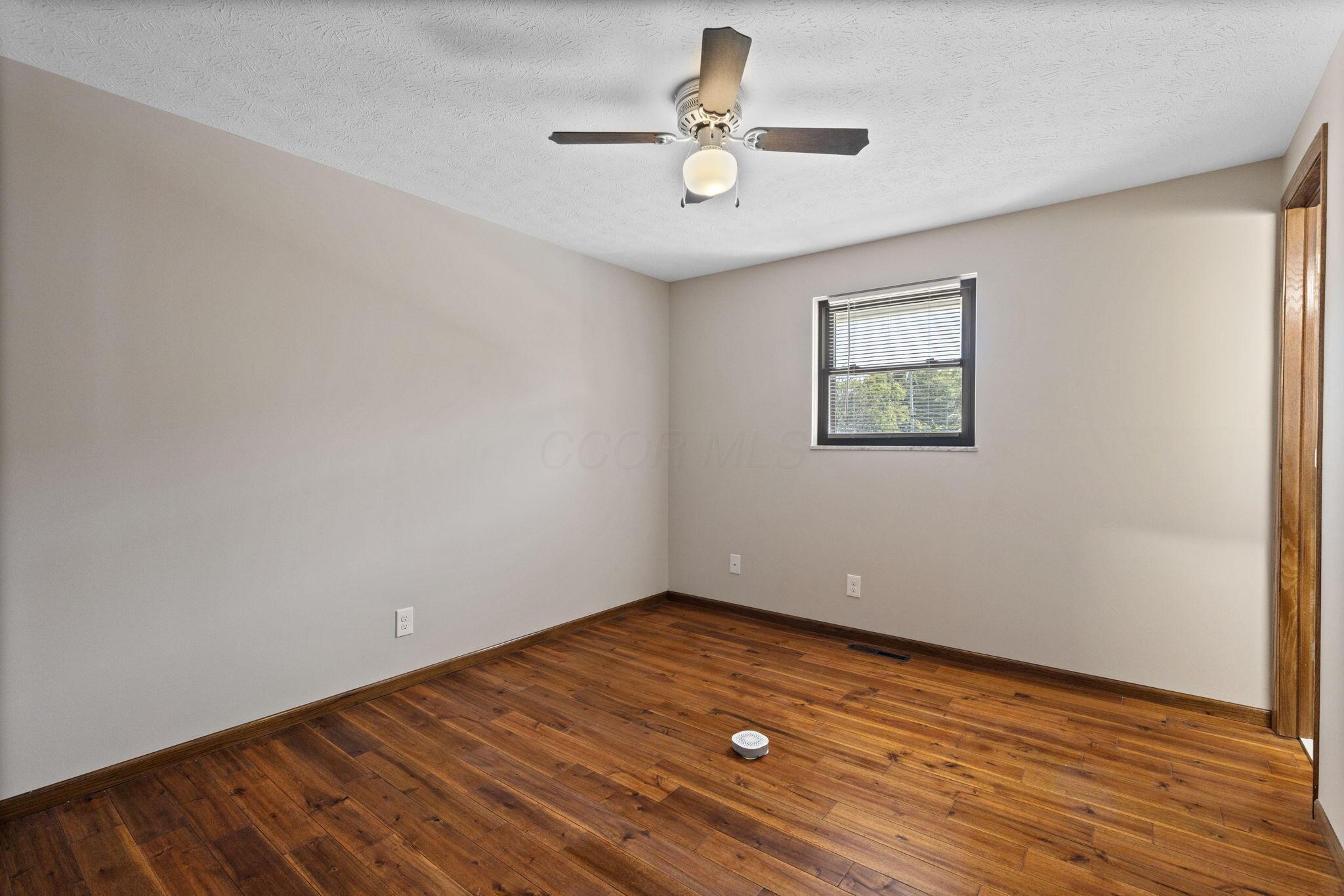 2668 Brownfield Road Columbus, OH 43232 - Photo 19 of 37 2025-9-18 2668 Brownfield Rd 052