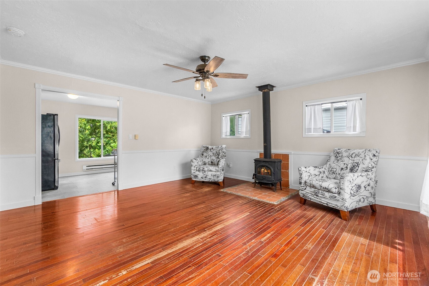 626 Southwest 142nd Street Burien, WA 98166 - Photo 26 of 35