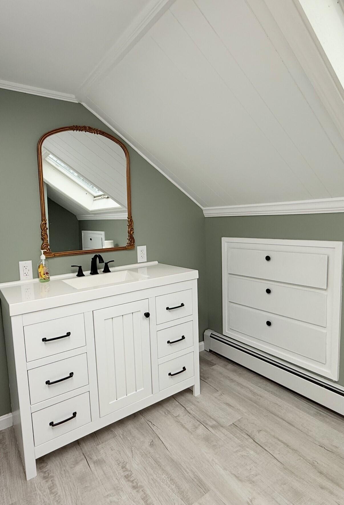 12 Burns Drive Friendship, ME 04547 - Photo 36 of 53 Bathroom Second Floor