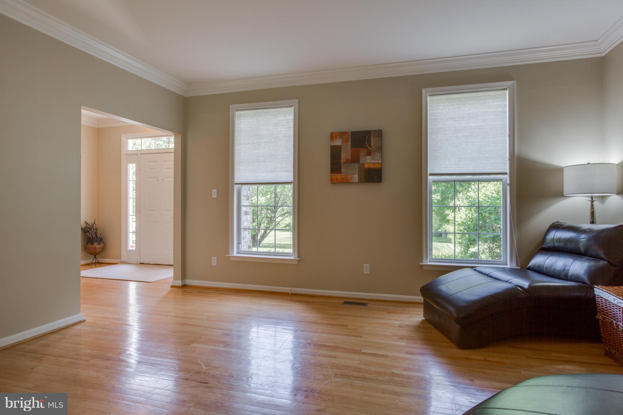 14219 Robcaste Road Phoenix, MD 21131 - Photo 13 of 30 Living Room
