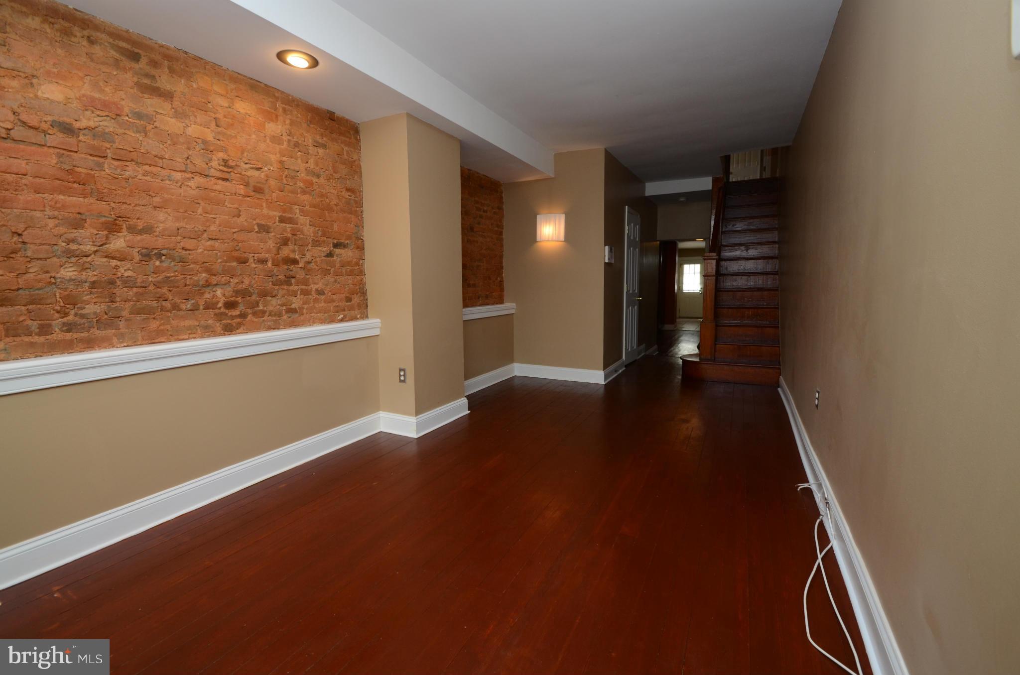 3131 Elliott Street Baltimore, MD 21224 - Photo 3 of 27 Living Room