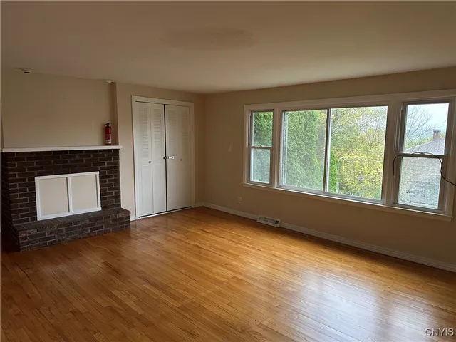 $1,700 | 124 North Lorraine Avenue, Unit 2, Syracuse, NY 13210