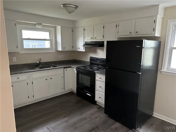 $1,700 | 124 North Lorraine Avenue, Unit 2, Syracuse, NY 13210