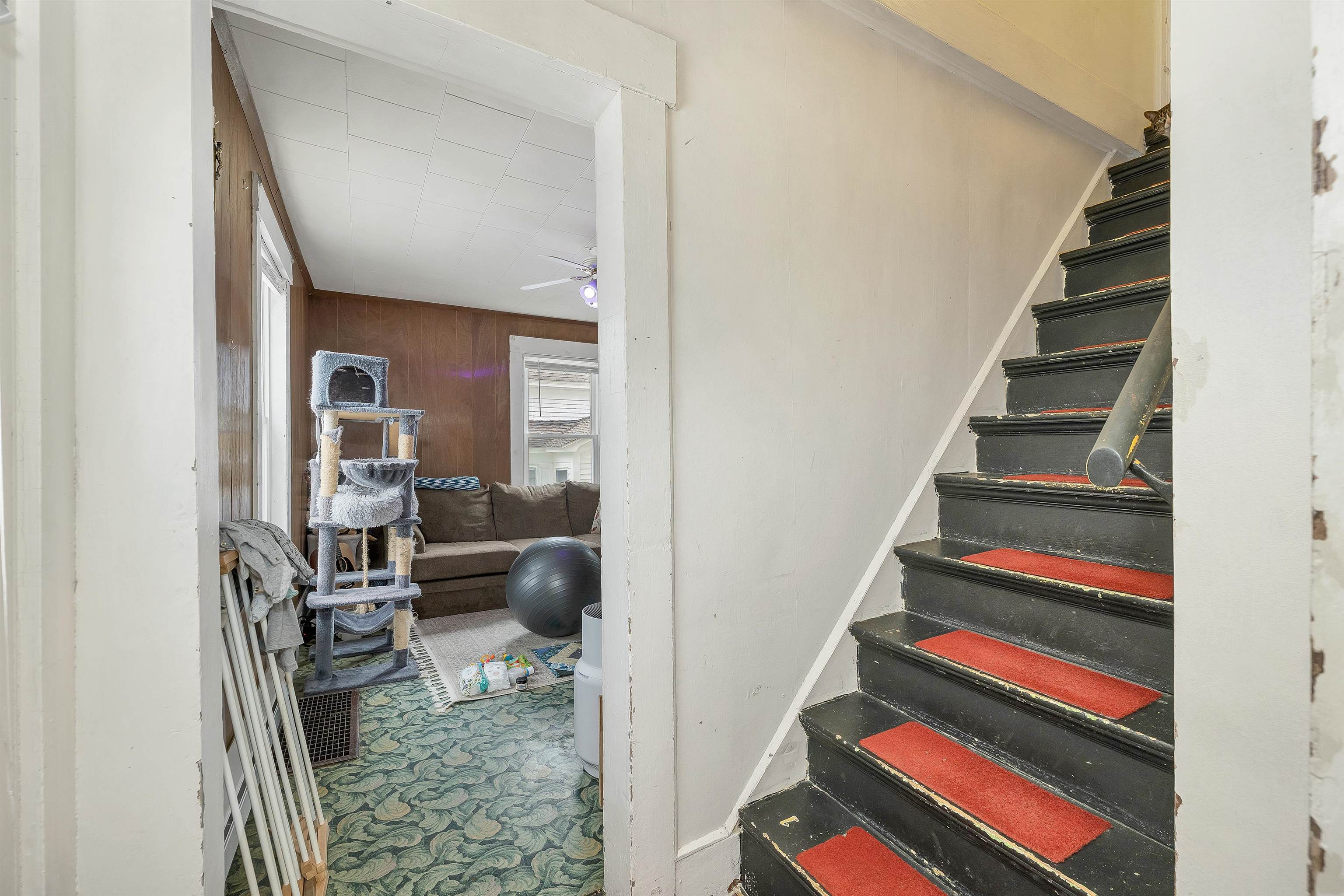 110 Spring Street Laconia, NH 03246 - Photo 15 of 37